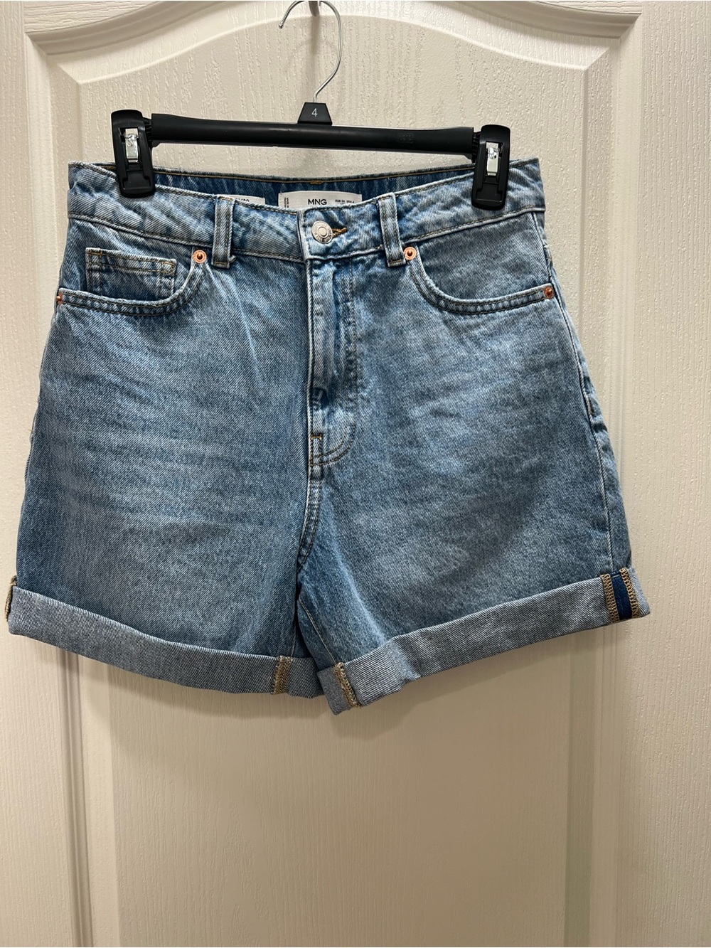 Mango Medium Wash Denim Rolled-Hem Shorts Style MOM80